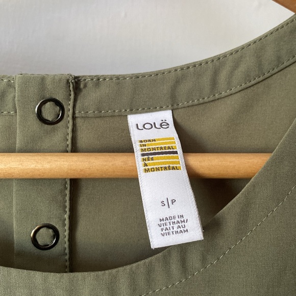 Lolë Open Back T-shirt in Sage Green - Picture 5 of 6